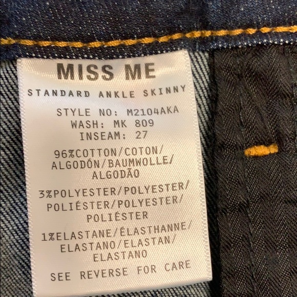 New New!! Miss me jeans π¦π - Picture 7 of 7